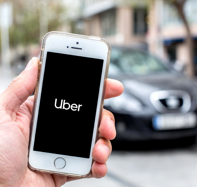 Uber’s Thanksgiving Eve 2021 promotion will score you $25 toward a ride home.