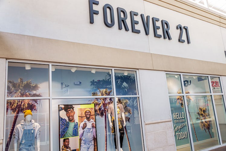 Forever21 Black Friday 2021 sale home deals go until the day after Cyber Monday.
