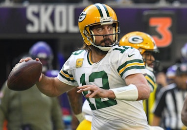MINNEAPOLIS, MN - NOVEMBER 21: Green Bay Packers Quarterback Aaron Rodgers (12) makes a pass during ...