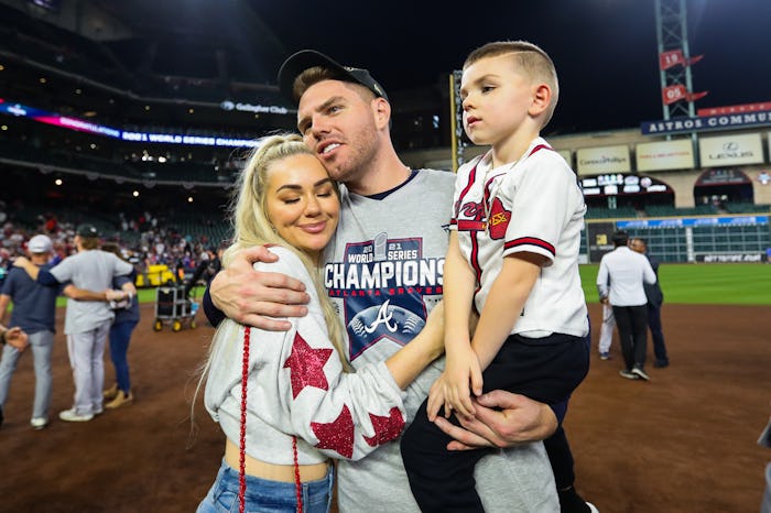 Freddie Freeman celebrates with his family.