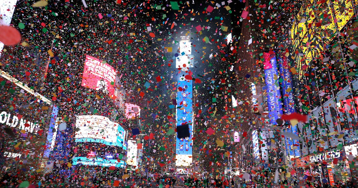 New Years Eve New York 2022 Ryan Seacrest How To Watch Dick Clark S New Year S Rockin Eve 2022 New Years Eve New York 2022 Ryan Seacrest How To Watch Dick Clark S New Year S Rockin Eve 2022