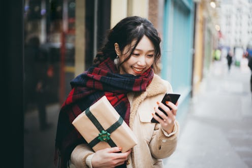 The best holiday dating app conversation starters are sure to get your new match in the festive spir...