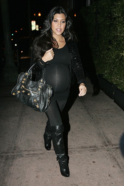 LOS ANGELES, CA - NOVEMBER 06:  Kourtney Kardashian leaves Beso on November 06, 2009 in Los Angeles,...