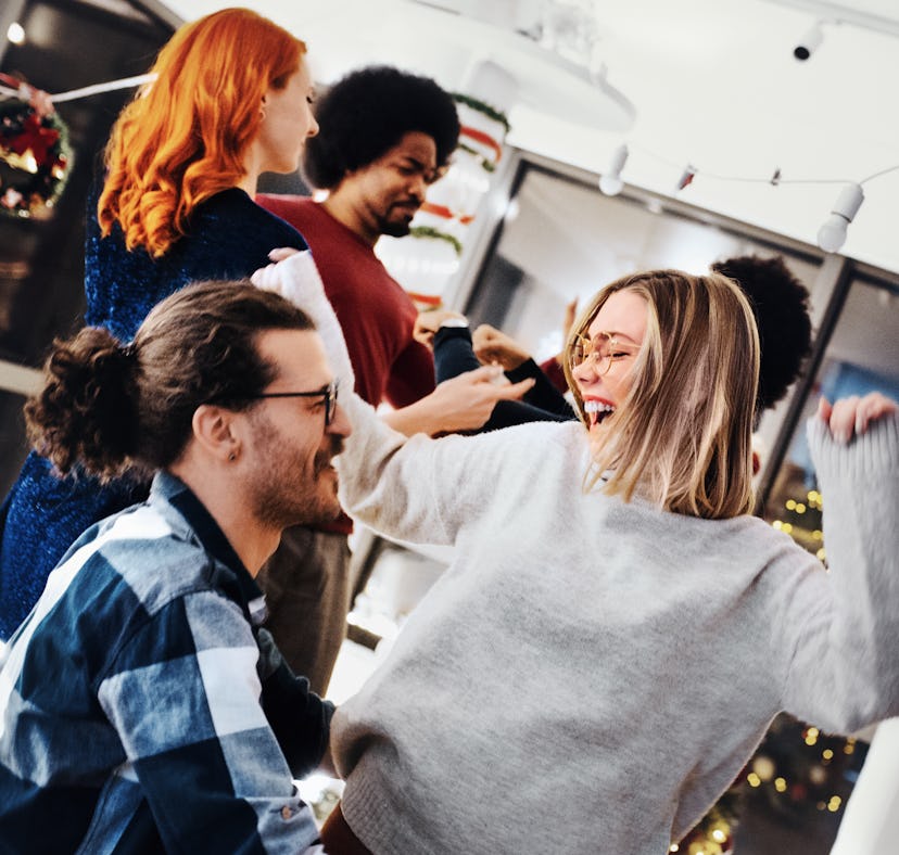 Make sure your friends are ready to get their Thanksgiving groove on with this Friendsgiving playlis...