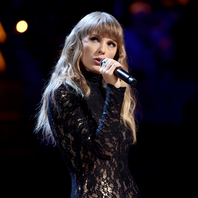 Taylor Swift re-releasing her 'Red' album during Scorpio season 2021 is such a power move, based on ...
