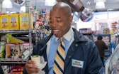 NEW YORK, UNITED STATES - 2021/11/03: Mayor-elect Eric Adams stops for lunch to try vegan sandwich b...