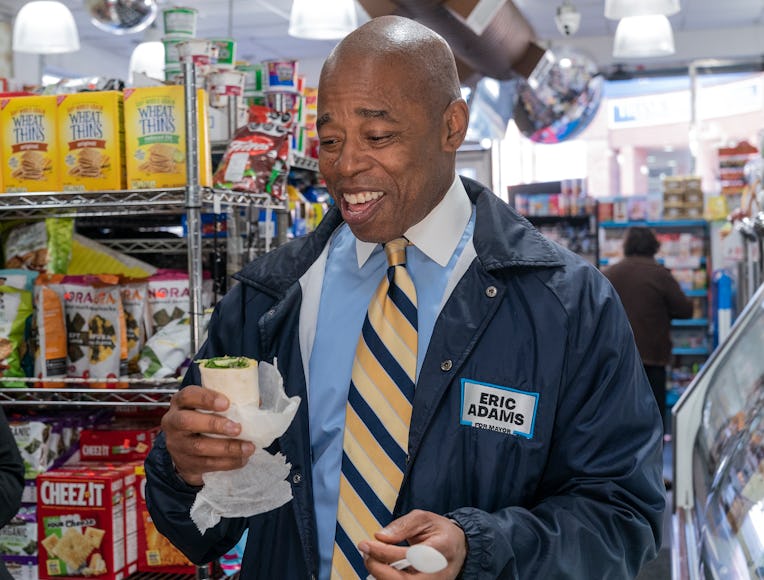 NEW YORK, UNITED STATES - 2021/11/03: Mayor-elect Eric Adams stops for lunch to try vegan sandwich b...
