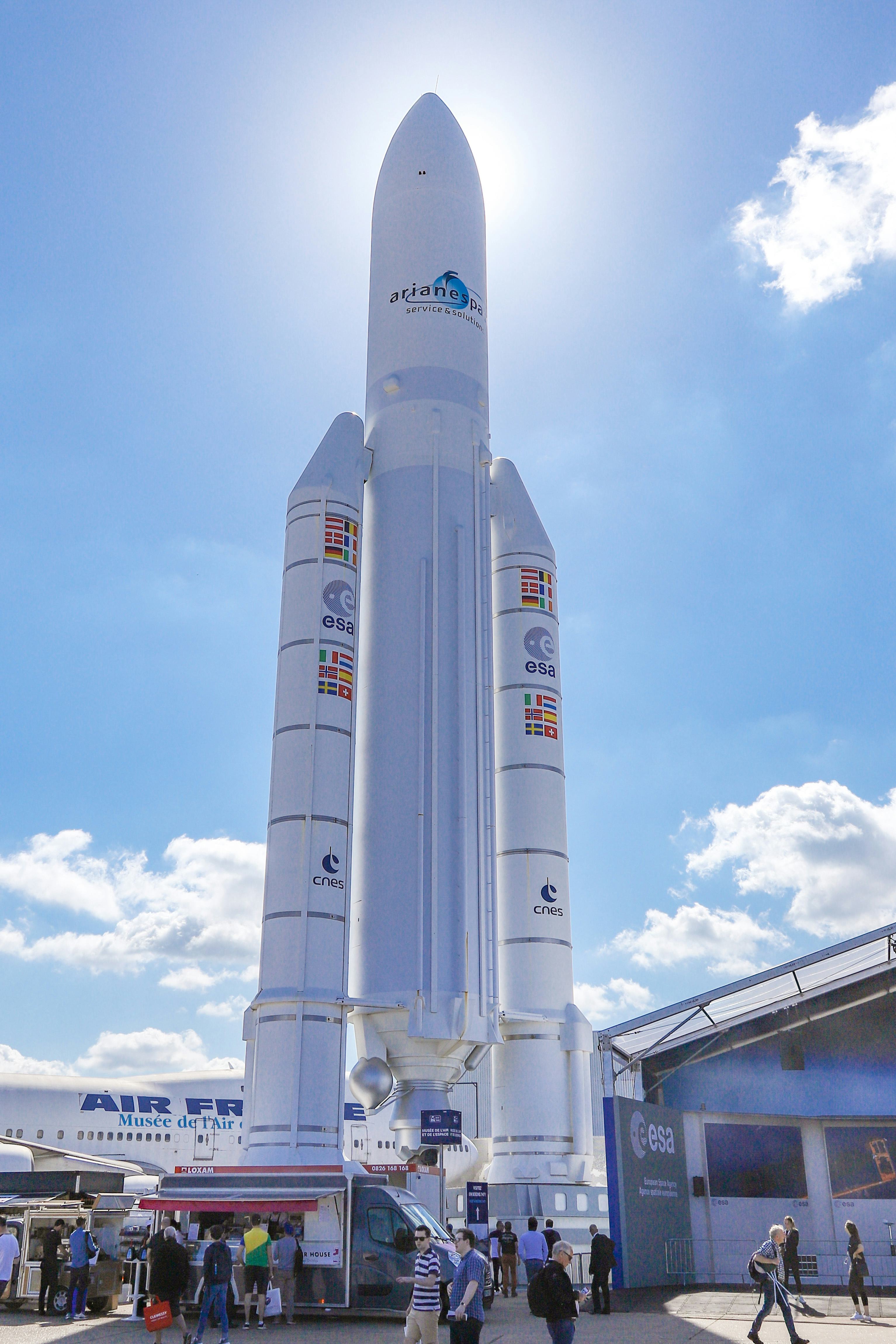 Watch Animation shows how James b Telescope will rocket into space