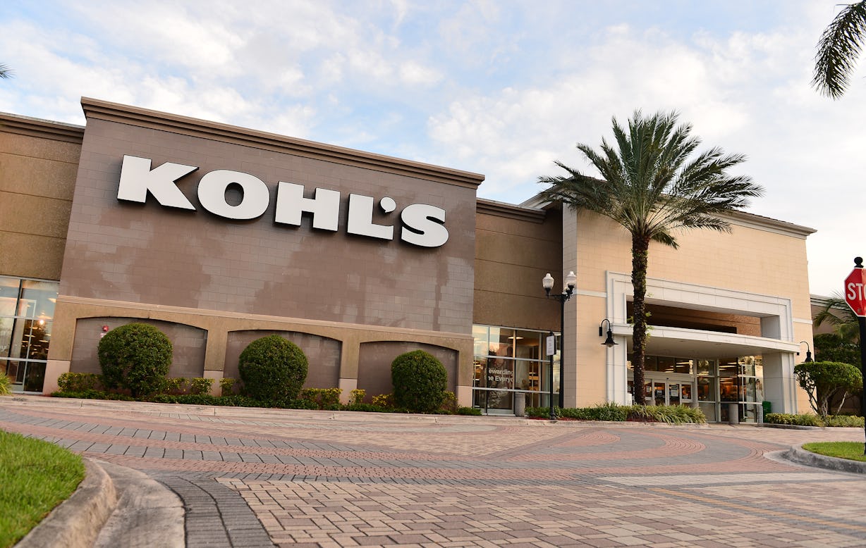 Kohl’s is hiring 90k seasonal workers and you can interview via phone Is Kohl's Open New Year's Eve & Day 2021/2022? Here's What Their Store Hours Look Like