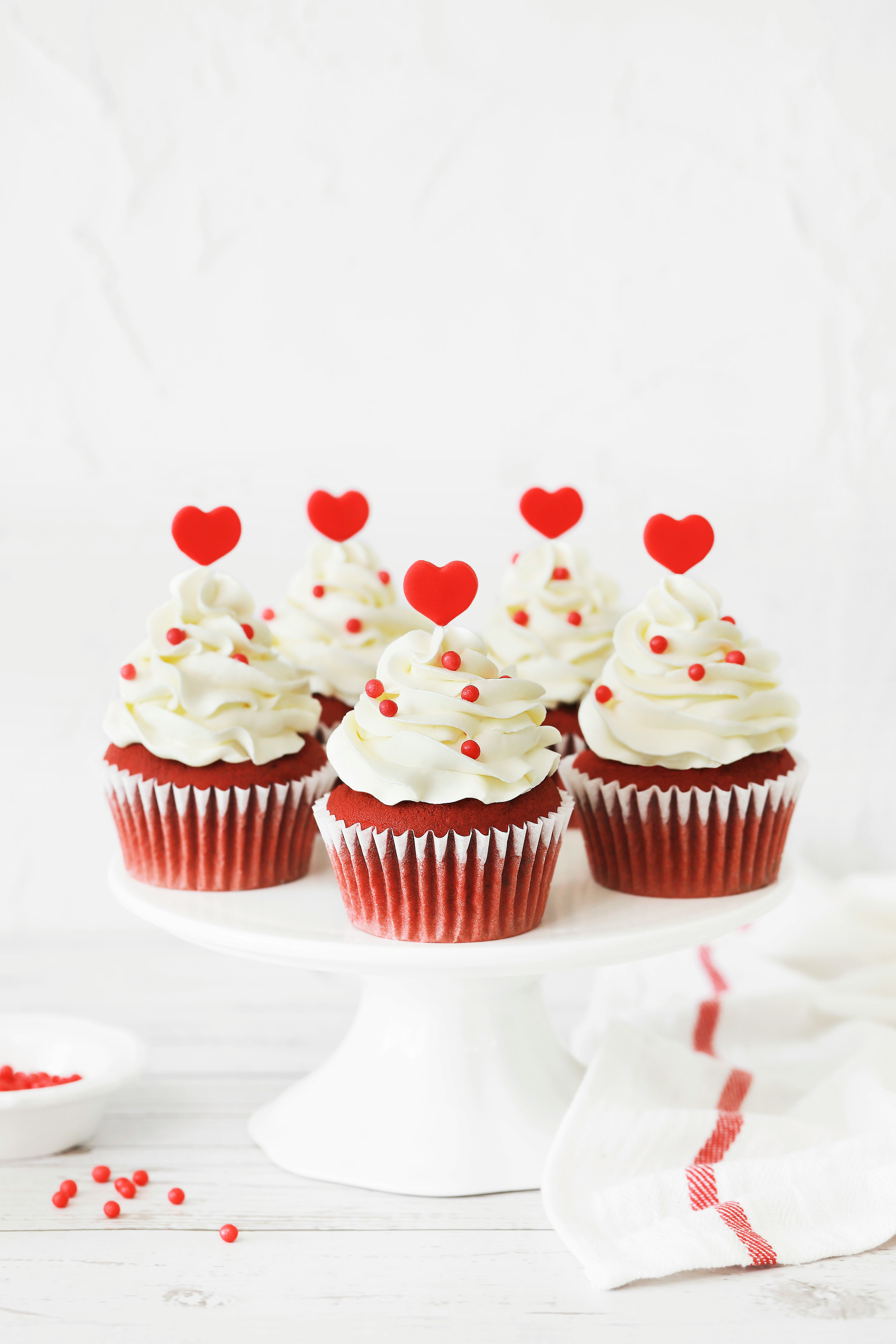 7 National Cupcake Day 2021 deals on Dec. 15 for freebies.