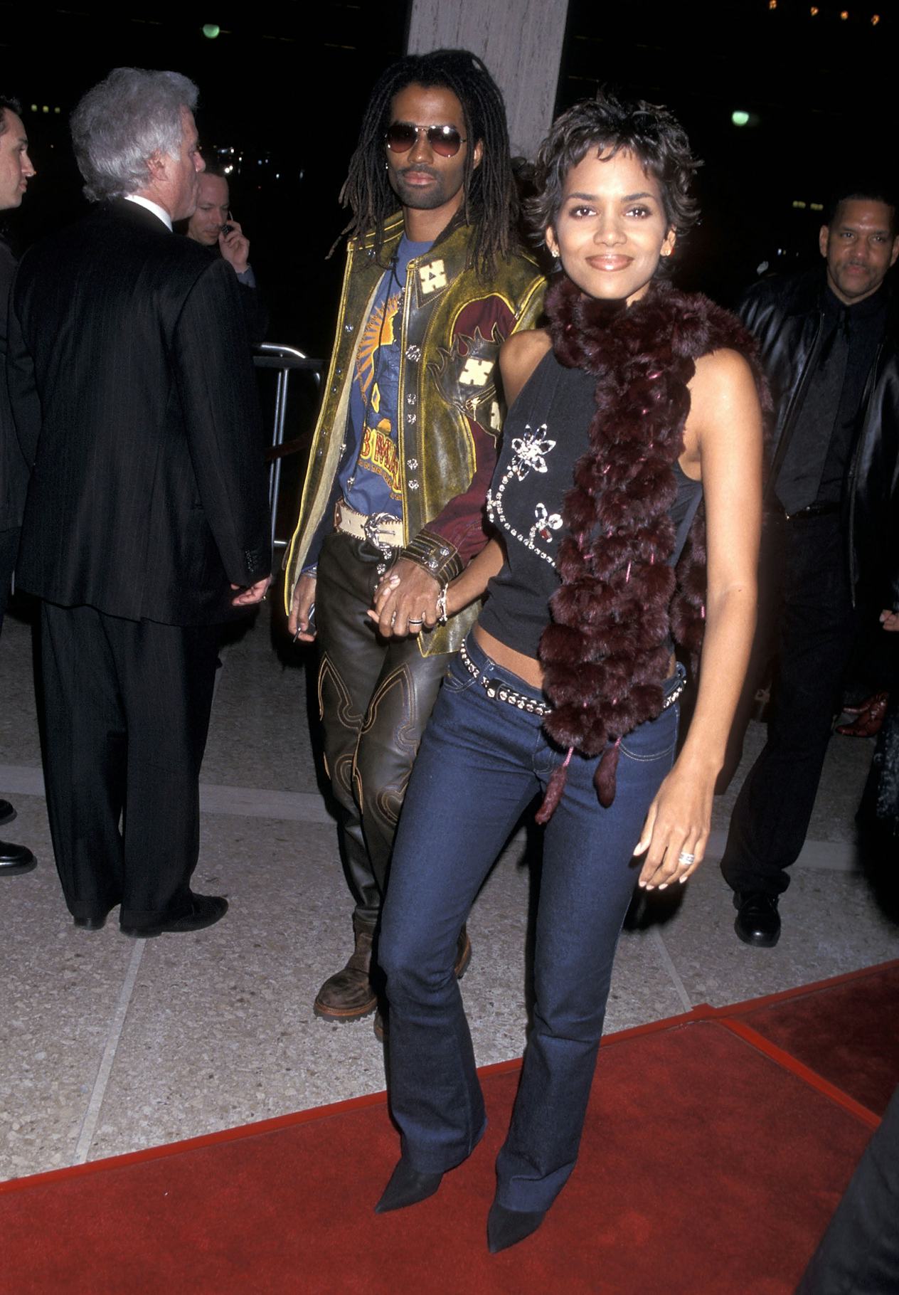 Halle Berry's Early-2000s Style Was All About Halter Tops & Mini Skirts