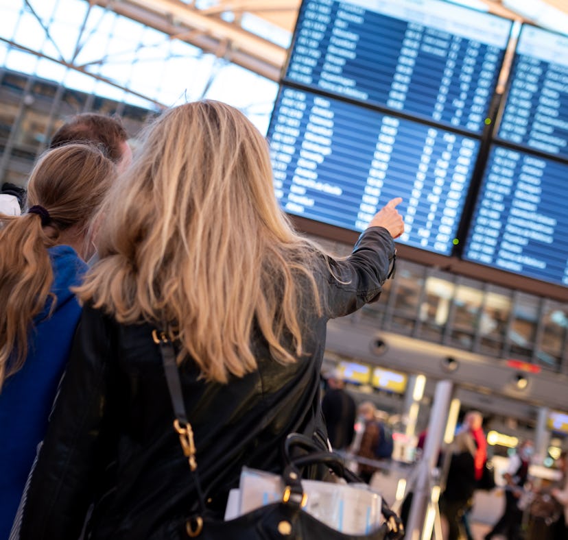 These are the busiest travel days for Christmas 2021, whether you fly, drive, or take a train.