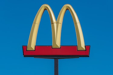 PENNSYLVANIA, UNITED STATES - 2021/11/07: A McDonald's logo sign is seen in Bloomsburg. (Photo by Pa...