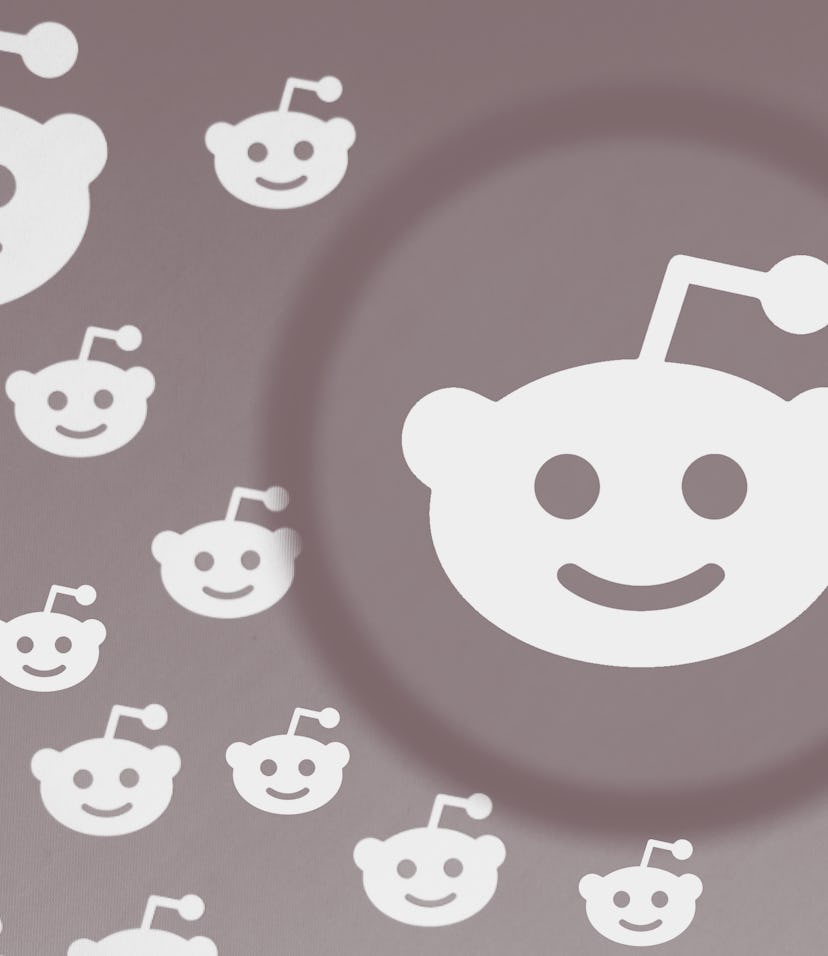 BRAZIL - 2021/07/14: In this photo illustration the Reddit logo seen displayed on a computer screen ...