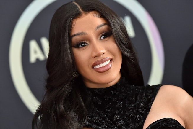 LOS ANGELES, CALIFORNIA - NOVEMBER 19: Cardi B attends the 2021 American Music Awards Red Carpet Rol...