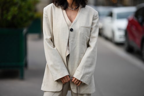 Linen is a breathable fabric that helps minimize sweating.