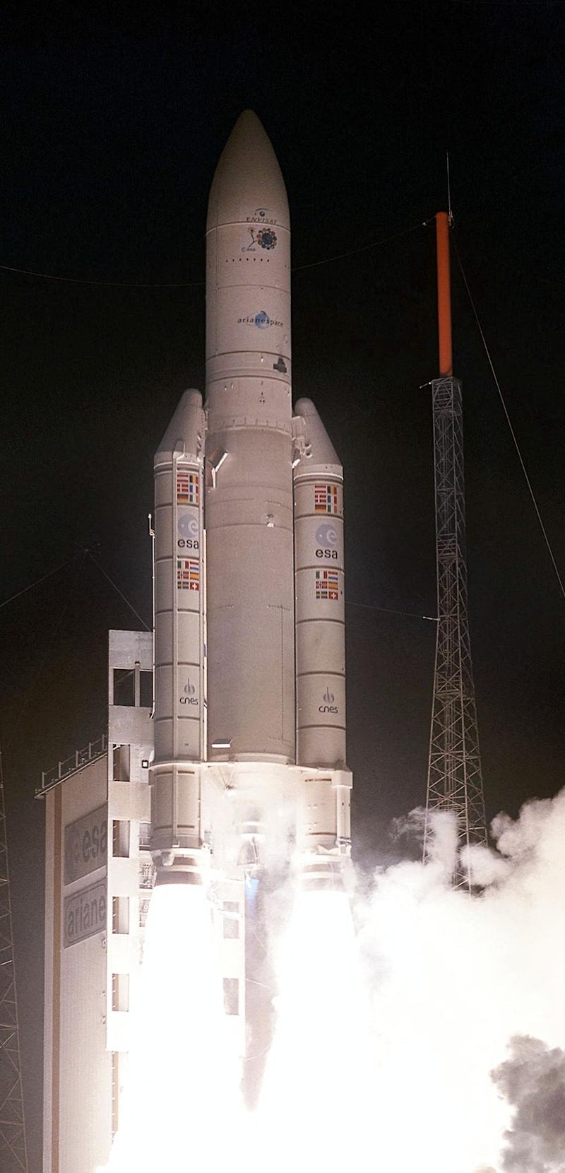 Europe's powerful Ariane-5 rocket is launched 28 February 2002 from Kourou' space center, French Guy...