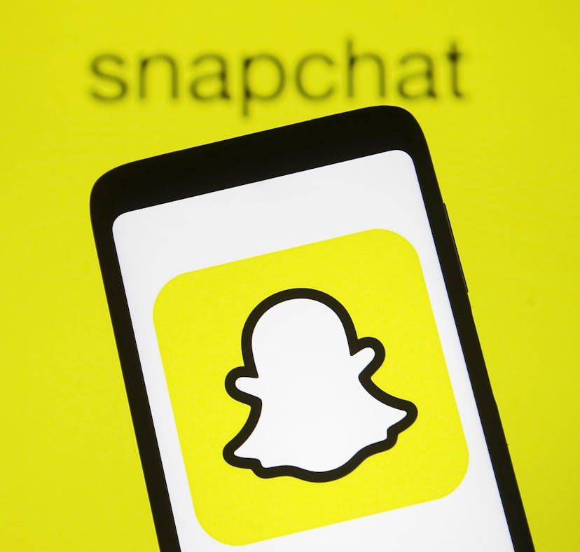 Here's how to do Snapchat's Mariah Carey Spotlight Christmas challenge worth $100K.