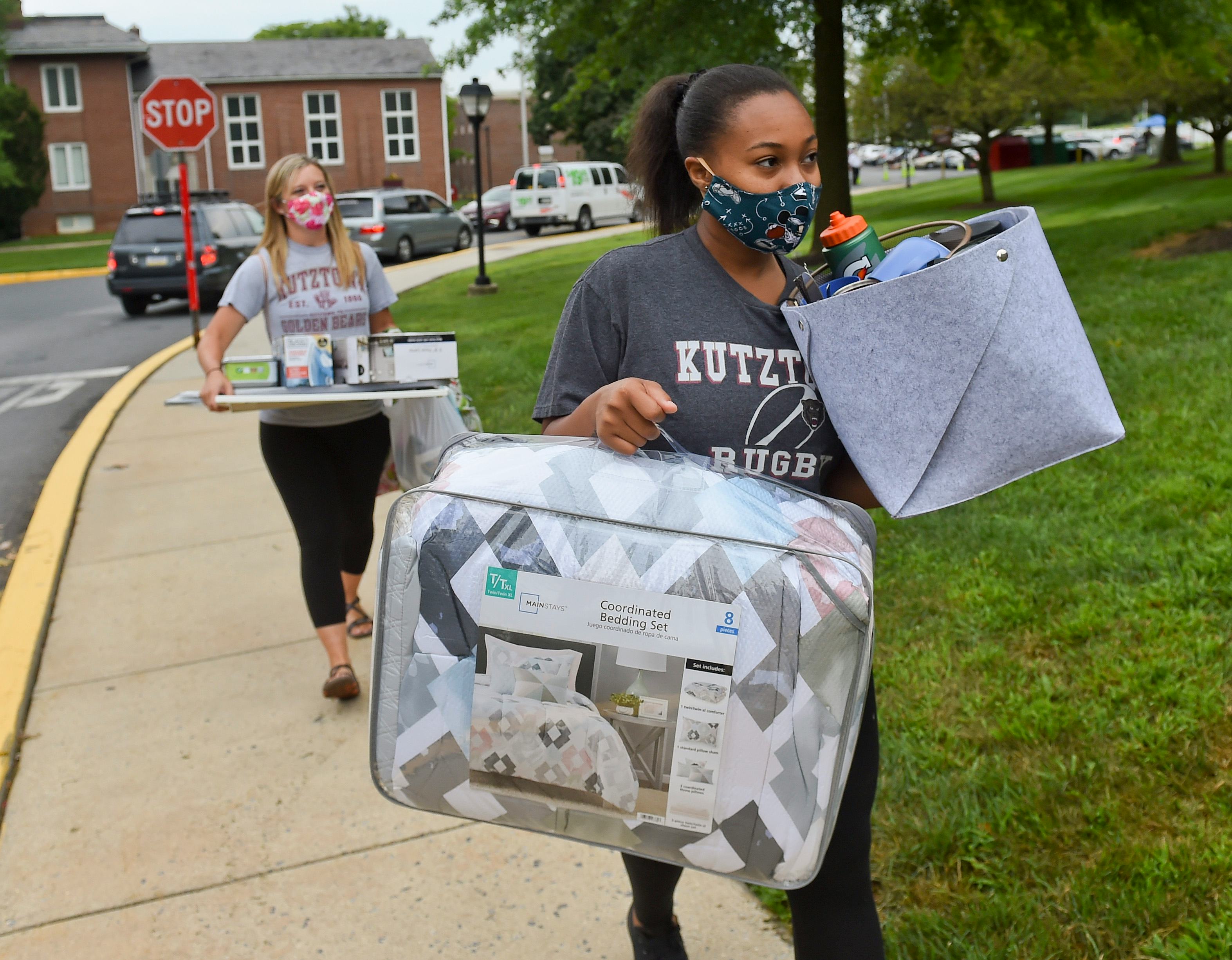 Imagine Starting College During A Pandemic