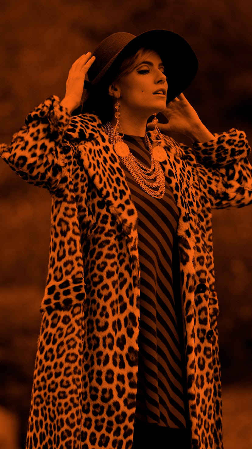 Sienna Miller during Sienna Miller, Jimmy Fallon and Guy Pearce on the Set of Factory Girl - Novembe...