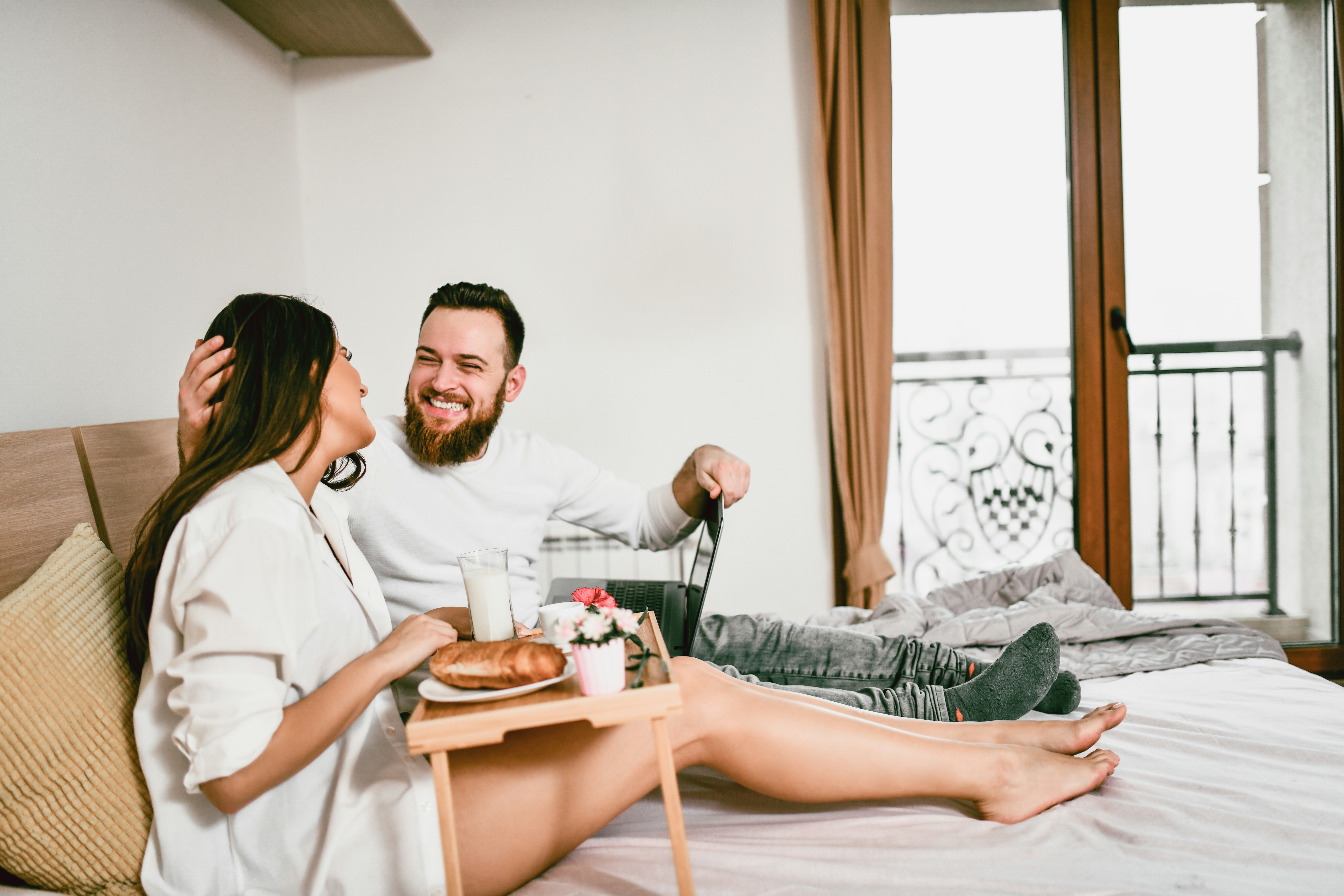 Little gestures in relationships are a green flag.