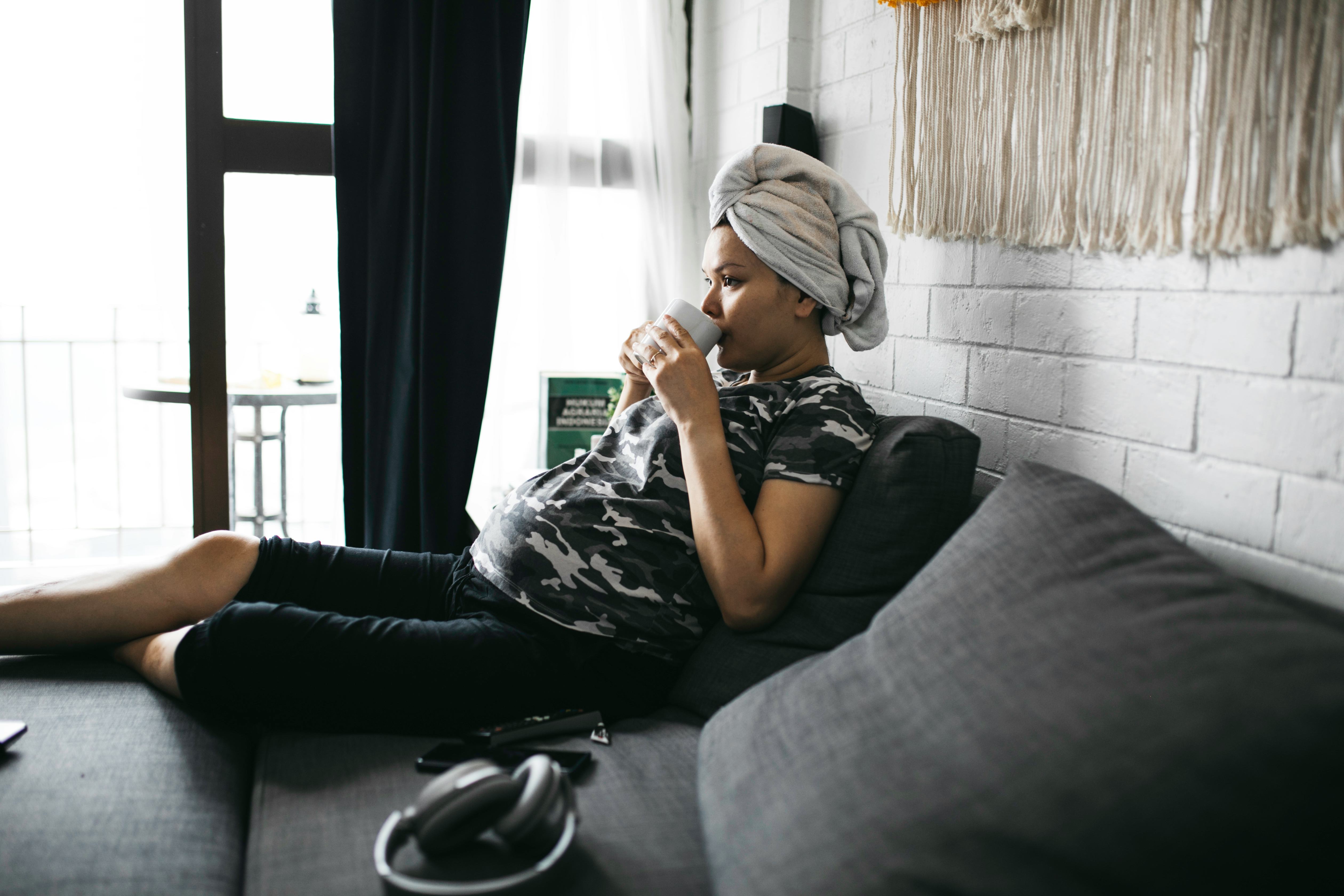 How To Make Baby Move & Kick In Your Belly, Because Fetal Movement Is A