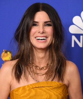 BEVERLY HILLS, CALIFORNIA - JANUARY 05:  Sandra Bullock poses in the press room at the 77th Annual G...