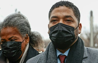 Jussie Smollett arrives with his mother Janet Smollett (L) at the Leighton Criminal Court Building f...
