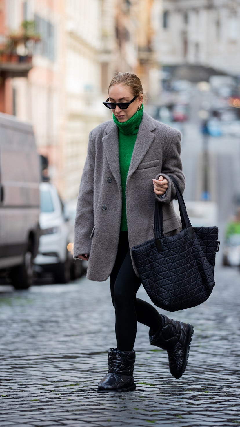 Woman wearing loungewear, a 2021 fashion trend to leave behind.