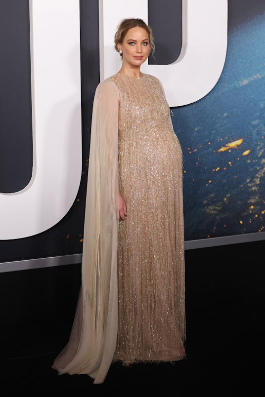NEW YORK, NEW YORK - DECEMBER 05: Jennifer Lawrence attends the world premierof Netflix's "Don't Loo...