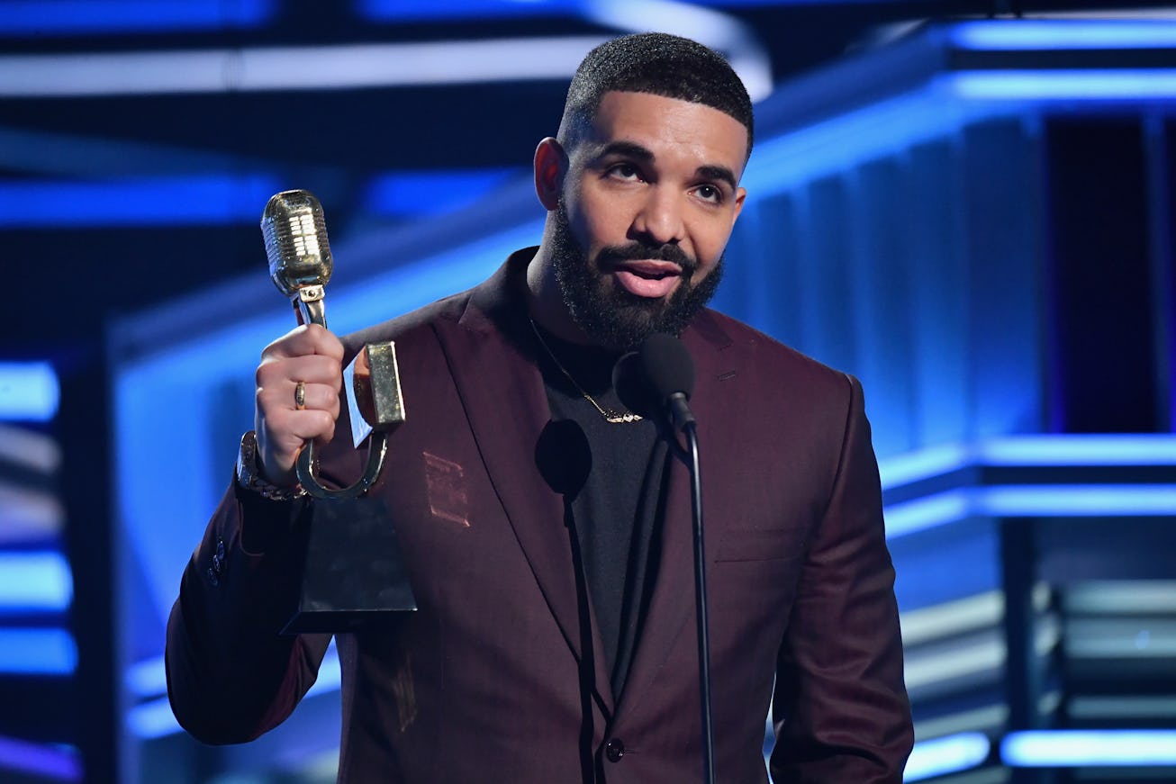 LAS VEGAS, NV - MAY 01:  Drake accepts Top Artist onstage during the 2019 Billboard Music Awards at ...