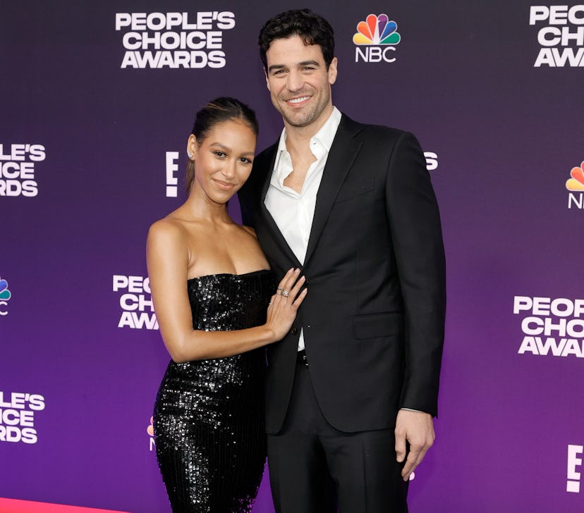 The couples on the People's Choice Awards red carpet looked amazing.