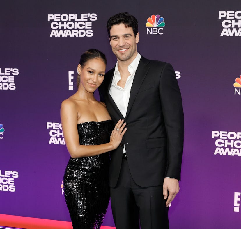 The couples on the People's Choice Awards red carpet looked amazing.