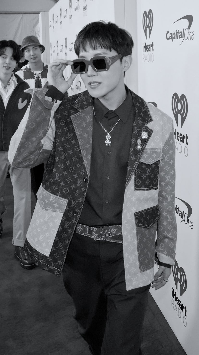 The Jingle Ball 2021 lineup is well-dressed to say the least. See the best outfits for yourself, fro...