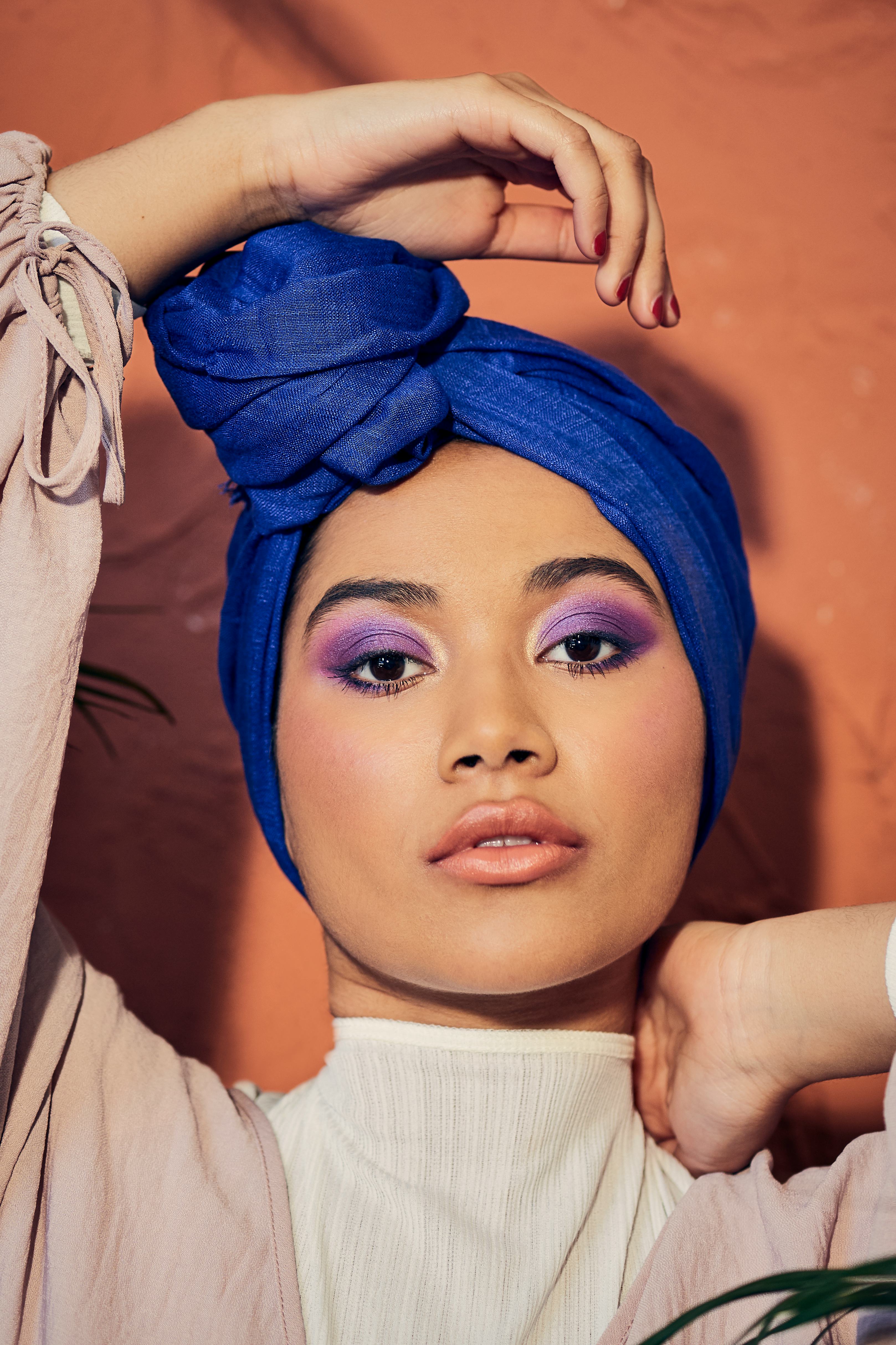 The Pantone color of the year 2022 is Very Peri. Here, the best Very Peri makeup, hair color, nail p...