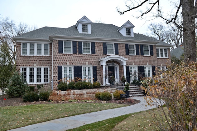 ILLINOIS, USA - DECEMBER 1: "Home Alone" house, located at 671 Lincoln Avenue in Winnetka, Illinois ...