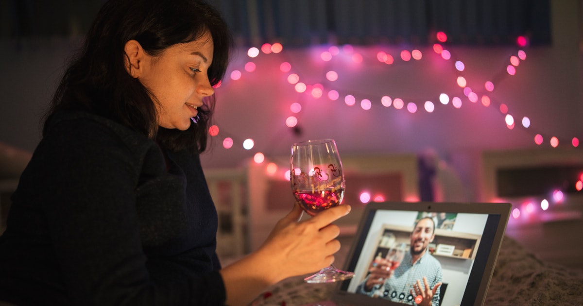 10 Valentine’s Day Zoom Ideas For Celebrating With A Long-Distance Partner