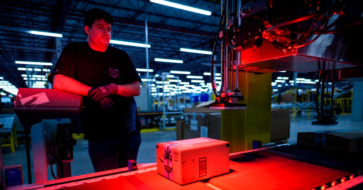 New York is suing Amazon for blatantly ignoring COVID-19 safety laws