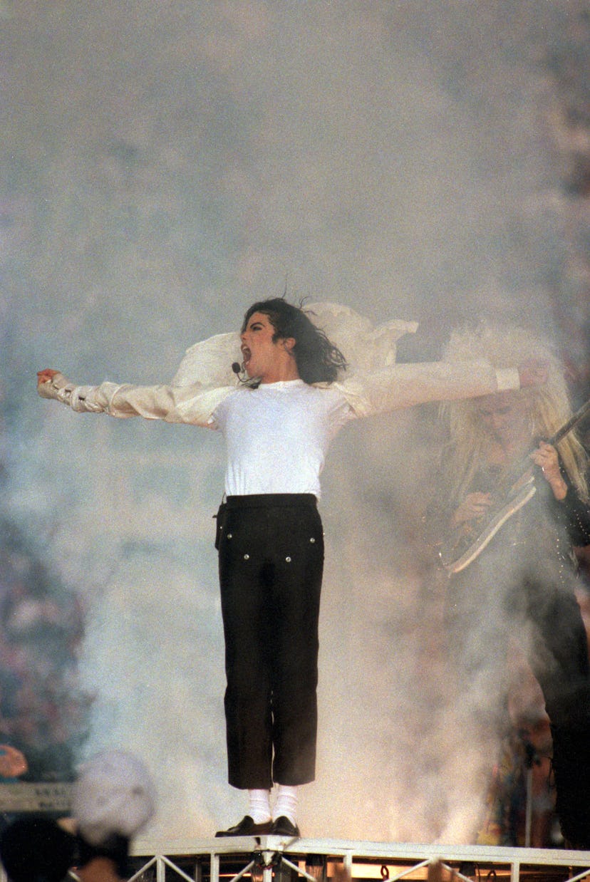 Here are the best Super Bowl halftime show outfits, including Michael Jackson's.