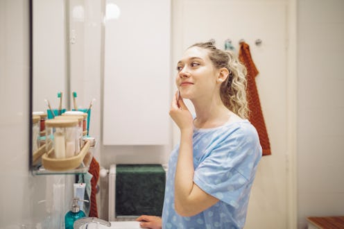 How to build a nighttime skin care routine, according to dermatologists.