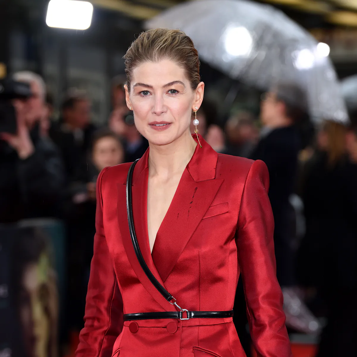 rosamund pike golden globes dress NBC - Rosamund Pike hits the red carpet in a daring white cutout dress