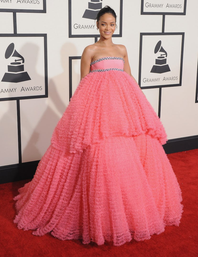 LOS ANGELES, CA - FEBRUARY 08:  Singer Rihanna arrives at the 57th GRAMMY Awards at Staples Center o...