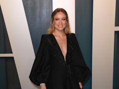 BEVERLY HILLS, CALIFORNIA - FEBRUARY 09: Olivia Wilde attends the 2020 Vanity Fair Oscar Party at Wa...