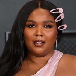 Lizzo's hair clips at the 2021 Grammy's was just one of the nostalgic trends.