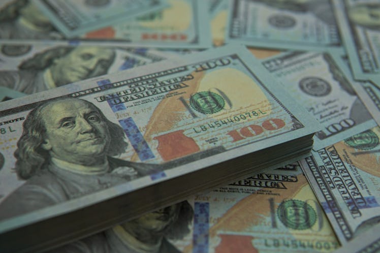 These stimulus memes about $1,400 in your bank account include hilarious splurges.