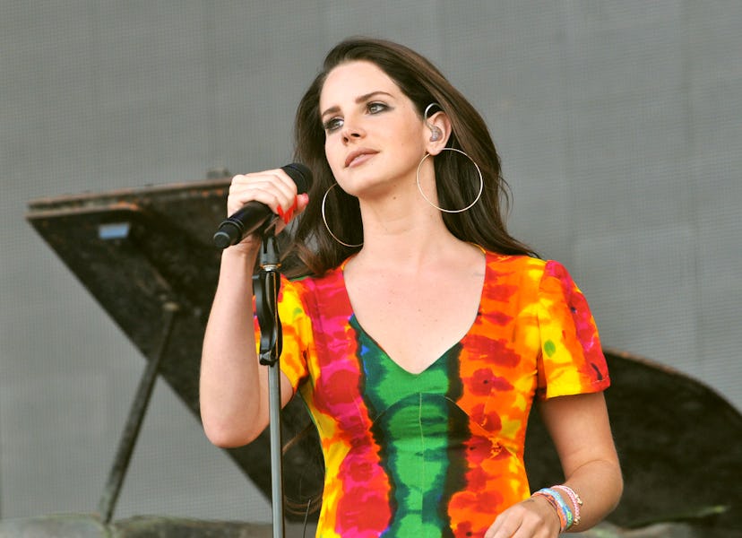 GLASTONBURY, ENGLAND - JUNE 28: Lana Del Rey performs live on the Pyramid stage during day two of t...
