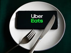 Uber Eats' March Madness 2021 BOGO deals feature discounts from national chains and local dives.