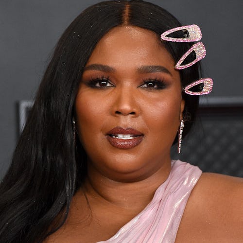 9 celebrities bringing back '90s hair trends, from Lizzo to Bella Hadid.