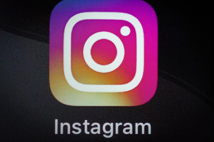 These tweets and memes about "Instagram down" on March 19 will make you LOL.