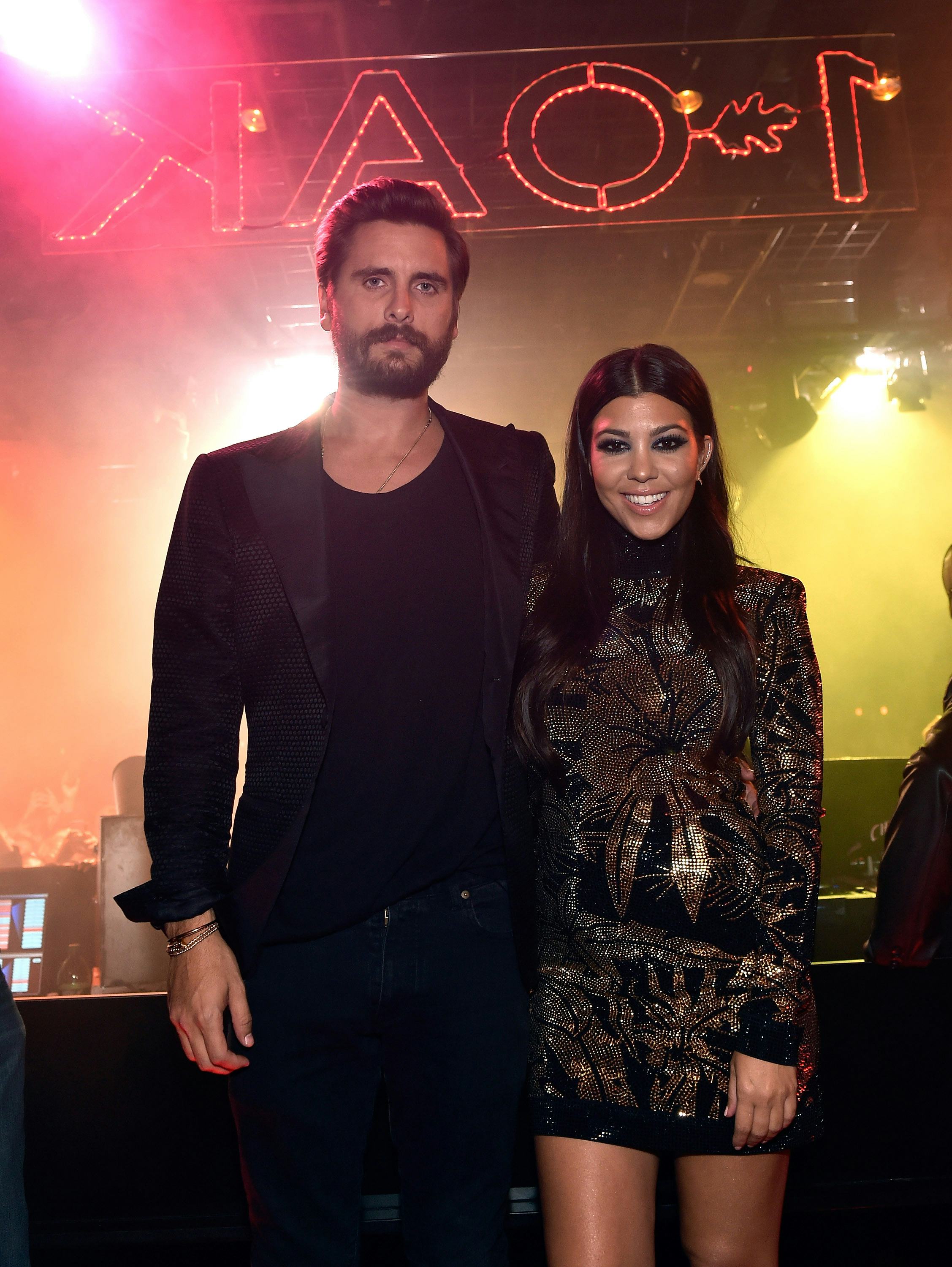 LAS VEGAS, NV - MAY 23:  (EXCLUSIVE COVERAGE) Television personalities Scott Disick (L) and Kourtney...